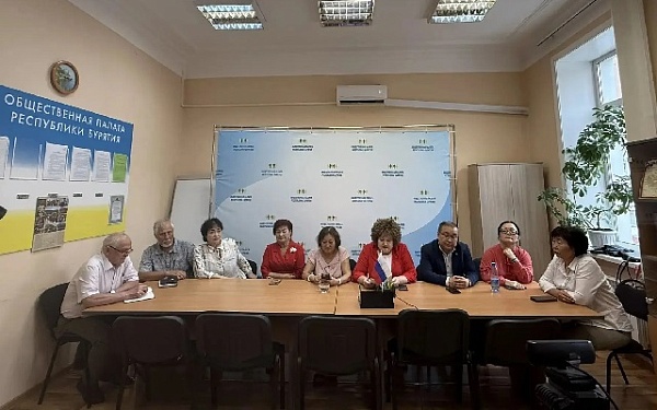 На круглом столе Общественной палаты Бурятии обсудили доклад об электоральной динамике 2026 года