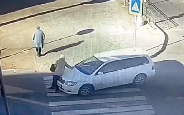 Женщину сбили на пешеходном в Улан-Удэ