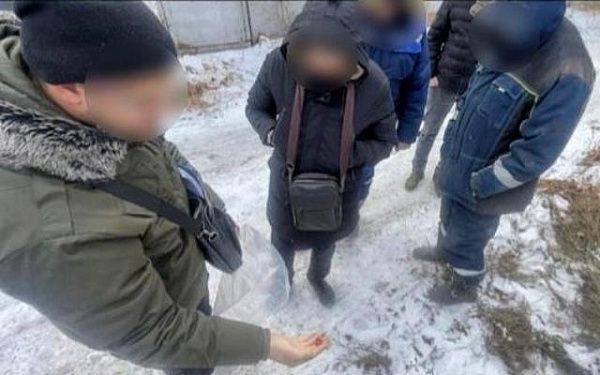 В Улан-Удэ задержали закладчика героина