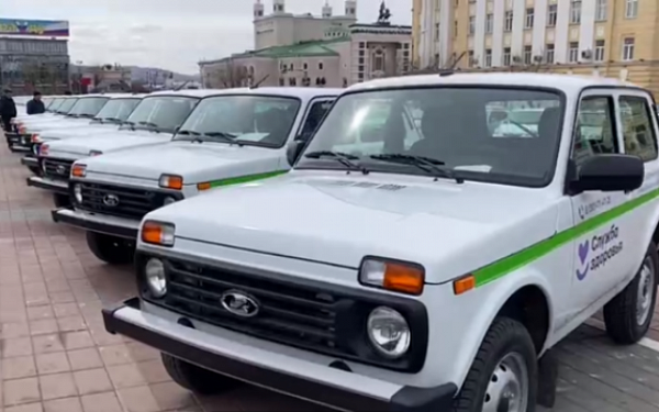 В медицинские учреждения Улан-Удэ поступили новые автомобили