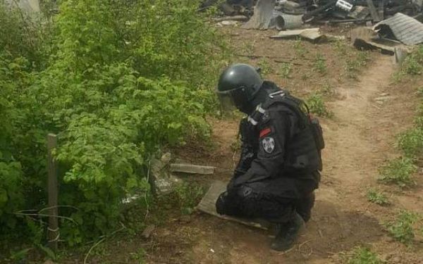В Кабанском районе взрывотехники осмотрели найденный подозрительный предмет