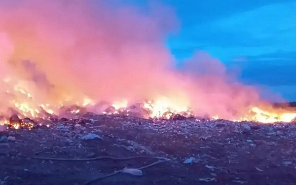Снова в огне: в Тарбагатайском районе ликвидируют повторное возгорание на полигоне ТБО
