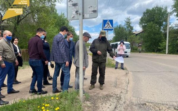 Подрядчикам указали на недочеты при ремонте дорог на Шишковке