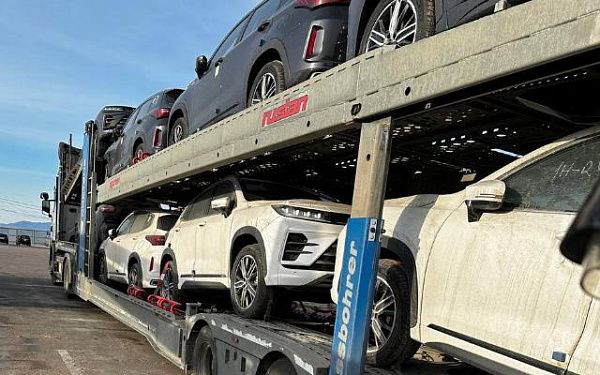 Бурятские автодилеры завозят в республику автомобили из Поднебесной