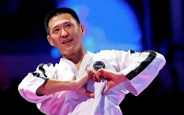 Спортсмен из Улан-Удэ стал чемпионом Европы по тхэквондо