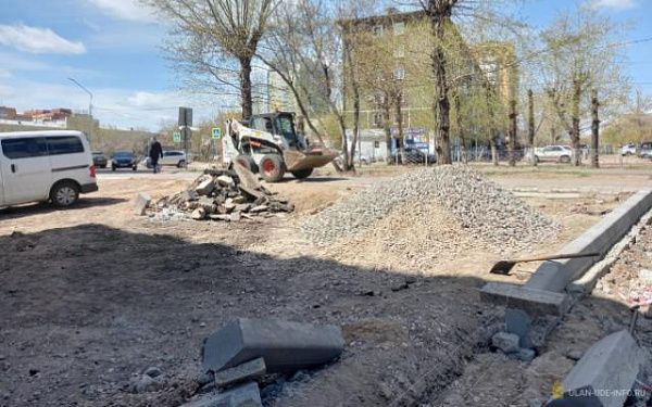 В Улан-Удэ проверили ход ремонта дворов и общественных пространств по нацпроекту «Жилье и городская среда»