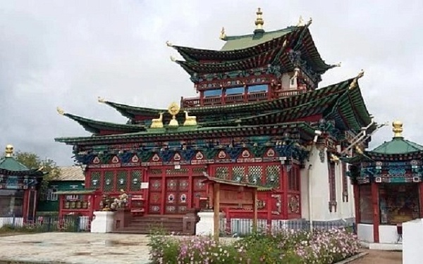 Глава Бурятии работает в Иволгинском районе