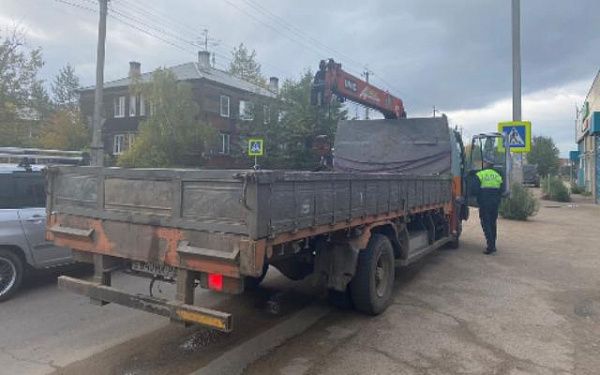 Двух водителей грузовиков оштрафовали в Улан-Удэ