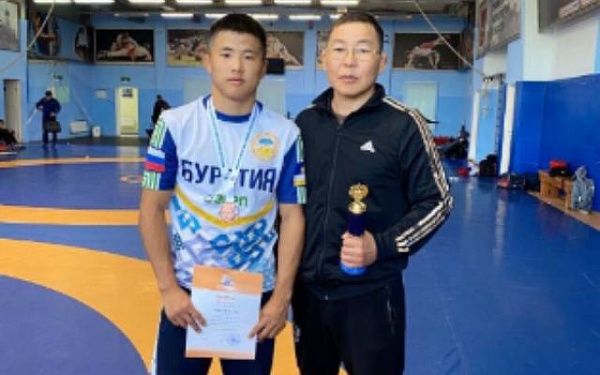 Юный борец из Бурятии стал призером первенства России 