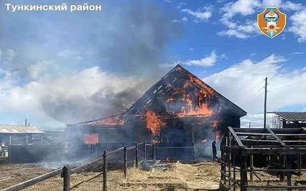Из-за ветреной погоды за сутки на территории районов республики произошло 17 пожаров