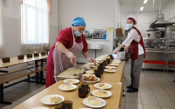 В школах Улан-Удэ дети до 17 лет будут питаться бесплатно