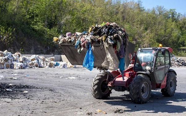Проблему с вывозом мусора обсудили в Народном Хурале Бурятии