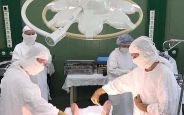 В Бурятии врачи провели сложные операции по замене коленного сустава