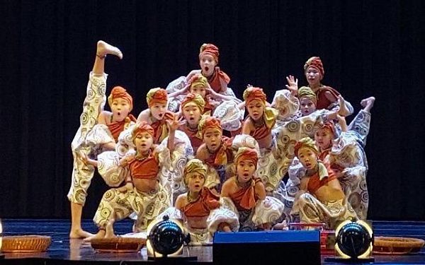 Школа танца из Бурятии стала победителем конкурса «Просто Космос»