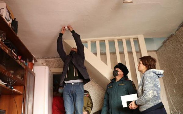 В домах многодетных семей Заиграевского района устанавливают пожарные извещатели