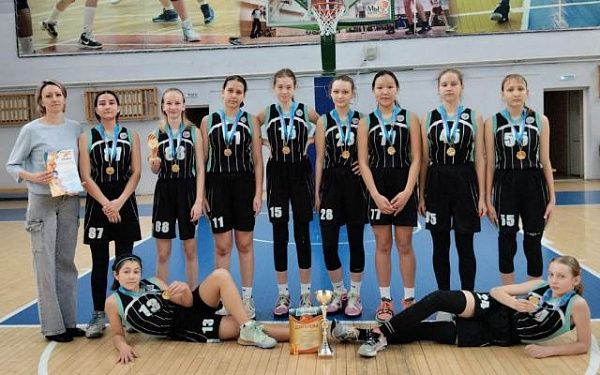 Юные баскетболистки из Улан-Удэ привезли золотой Кубок из Хабаровска