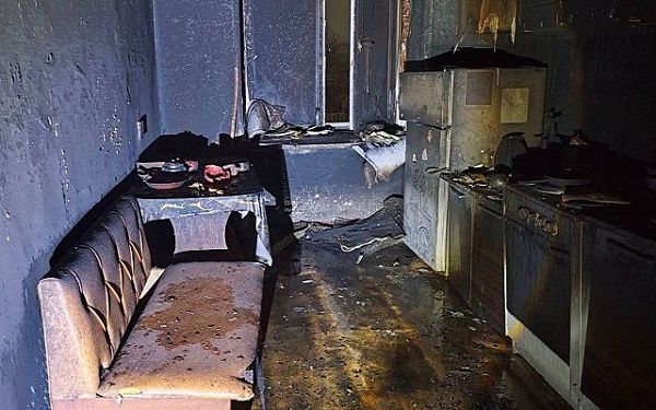 Ночной пожар произошел в многоквартирном доме в Кабанском районе