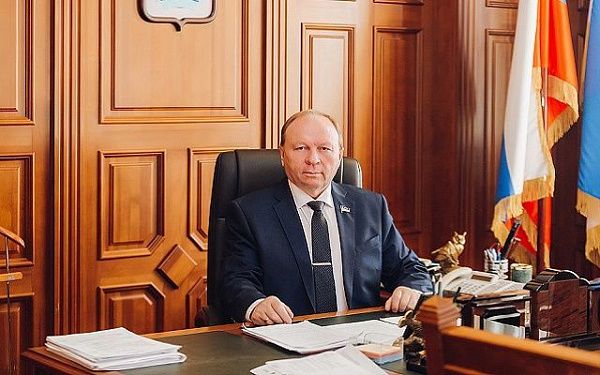 Поздравление Председателя Народного Хурала Владимира Павлова с Днём защитника Отечества