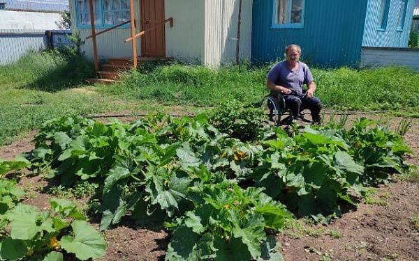 В Бурятии постояльцы дома-интерната с удовольствием выращивают овощи 