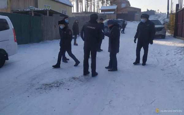 Мкр. Забайкальский ежедневно будут патрулировать улицы три бригады по отлову безнадзорных собак и сотрудники полиции
