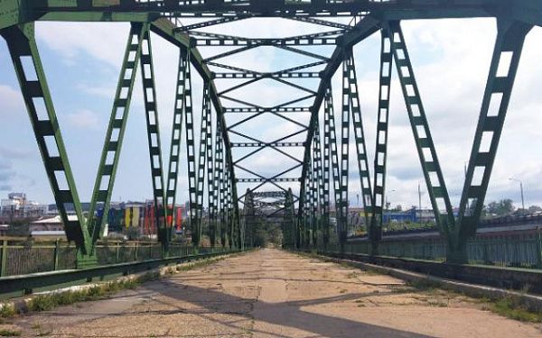 На старом Селенгинском мосту в Улан-Удэ капитально заблокируют пролеты