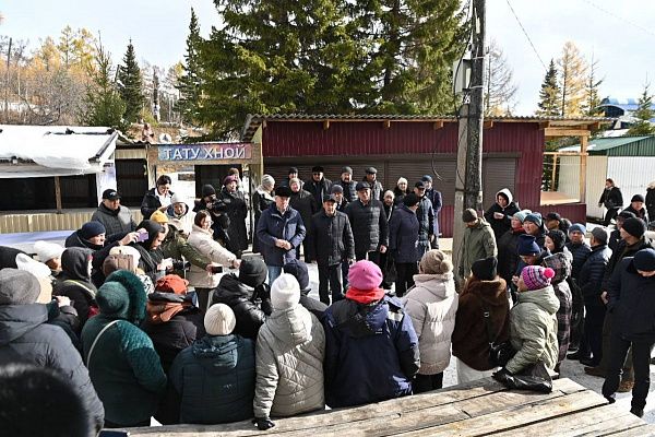 Мосты, дома культуры и стихийный рынок: проблемы Тунки изучил на местах Глава Бурятии