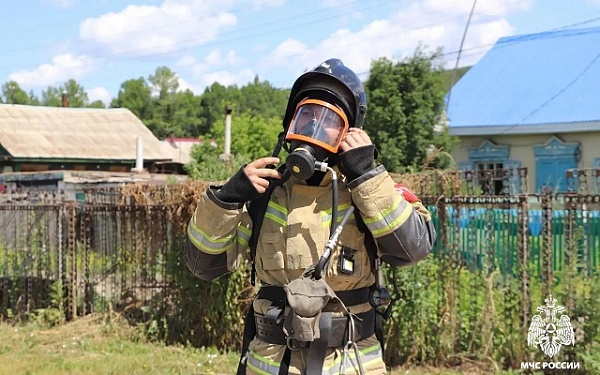 Бурятии за сутки пожарные реагировали на 2 возгорания