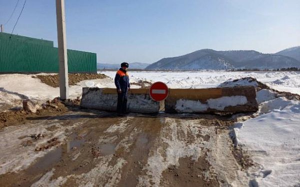 В Прибайкальском районе Бурятии закрыта ледовая переправа
