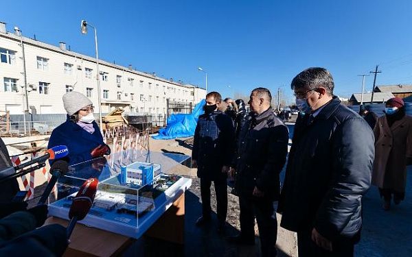 Юрий Трутнев осмотрел ход строительства Центра ядерной медицины в Улан-Удэ