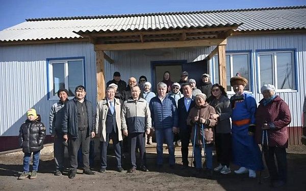 В Еравнинском районе ТОС построил фитнес-зал
