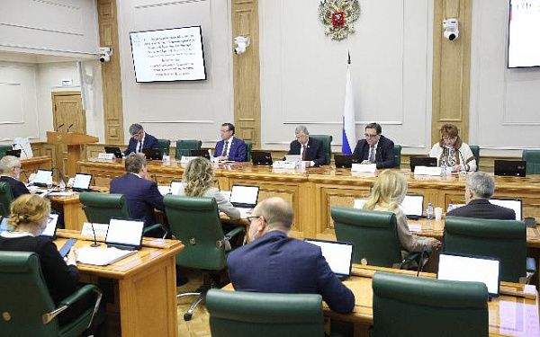 Сбалансированность региональных бюджетов на примере Бурятии рассмотрел профильный Комитет Совета Федерации