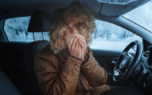 Жителей Бурятии предостерегли от дальних поездок на автомобиле в морозы