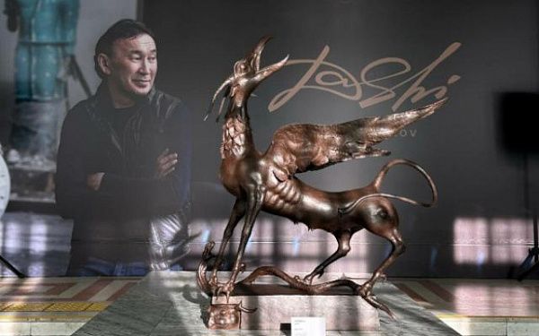 В Улан-Удэ покажут резонансный фильм о творении бурятского скульптора 