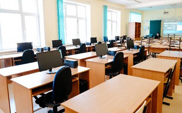 В Бурятии после изменения норматива финансового обеспечения выросла заработная плата учителей в 340 школах