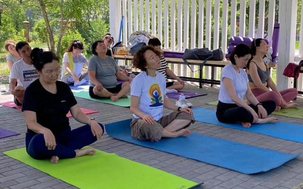 Улан-удэнцев приглашают в парк на бесплатную хатха-йогу 