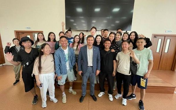Студенты из Республики Саха приехали на каникулы в Бурятию
