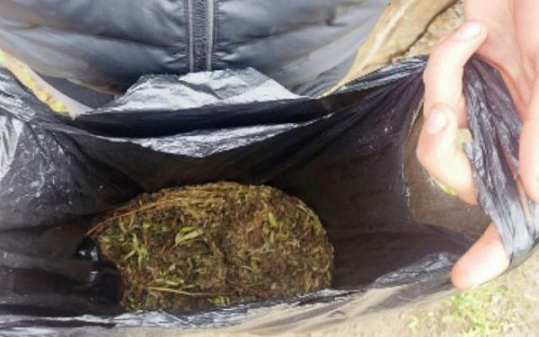 В Улан-Удэ 17-летнего студента задержали с пакетом марихуаны