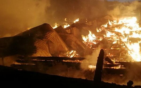 Ферма сгорела ночью в Бурятии 