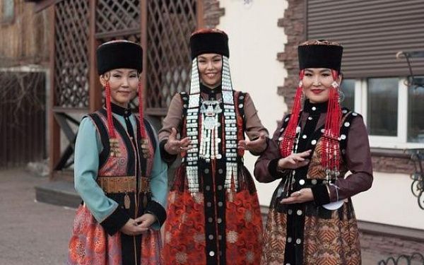 В Улан-Удэ на Сагаалган выберут лучший этнический наряд