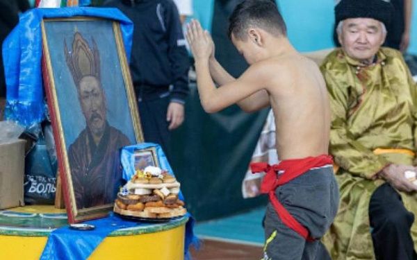 В Бурятии состоялся борцовский турнир, посвящённый религиозному деятелю