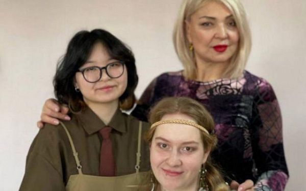 Три поколения женщин представят свои картины на выставке в Улан-Удэ