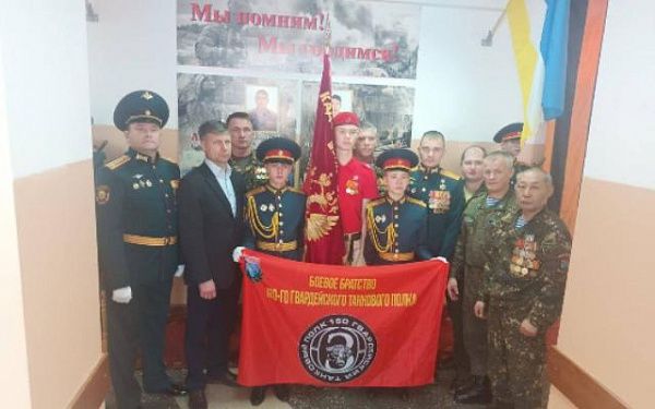 В улан-удэнской школе открыли «Парты героев»
