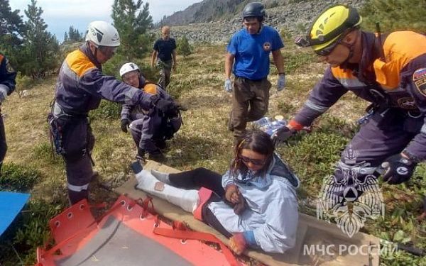 В Бурятии завершилась операция по спасению травмированной туристки