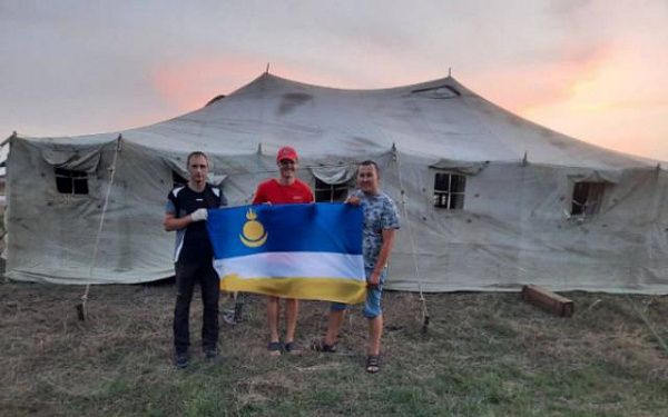 В Крыму появилась волонтёрская палатка с флагом Бурятии