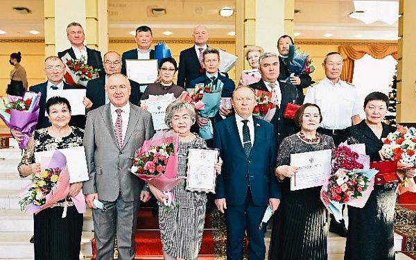 В Правительстве Республики Бурятии прошла церемония вручения государственных наград Российской Федерации
