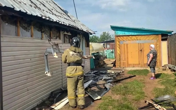 В Бурятии за сутки пожарные подразделения ликвидировали 13 возгораний