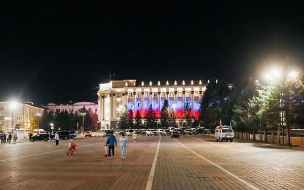 Главная площадь Улан-Удэ засияла вдвое ярче