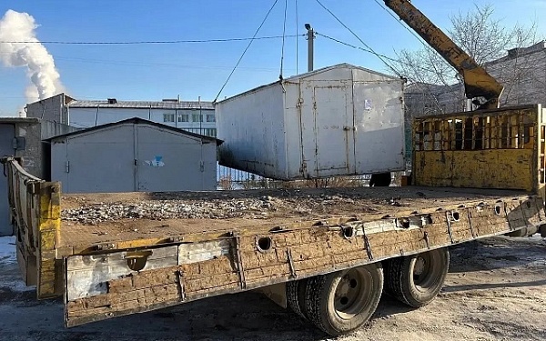 В Улан-Удэ возобновляется вывоз металлических гаражей на спецстоянку