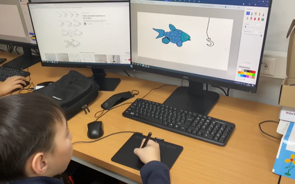 Улан-Удэнский Дом творчества обучает детей графическому дизайну