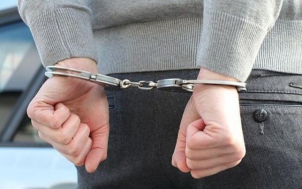 Двое жителей Бурятии задержаны по подозрению в незаконном обороте наркотиков 